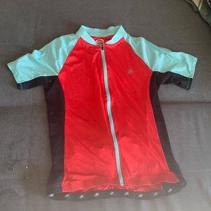 Large women’s performance bike top